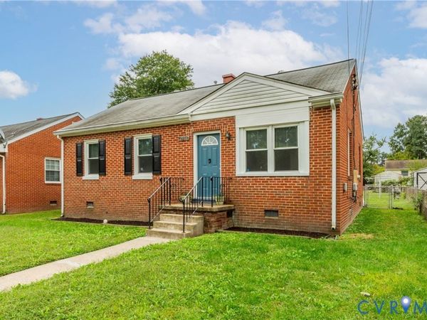 2906 Pickett Street , Hopewell, VA 23860