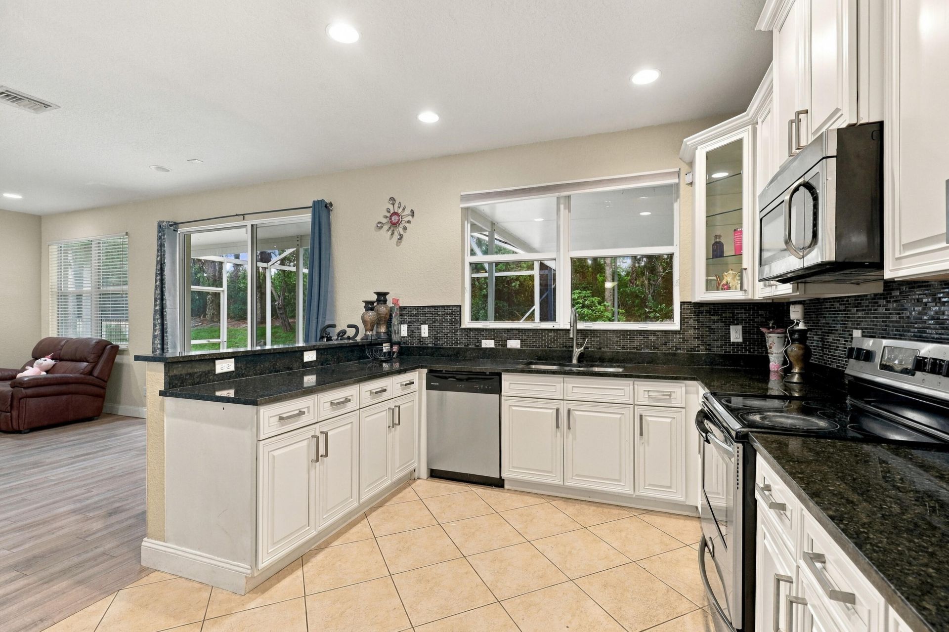 1086 NW Leonardo Circle, Port Saint Lucie, FL 34986 Photo