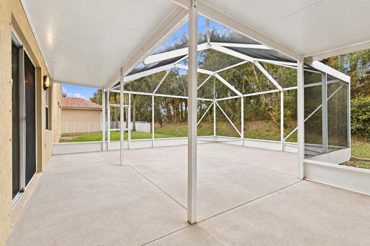 1086 NW Leonardo Circle, Port Saint Lucie, FL 34986 Photo