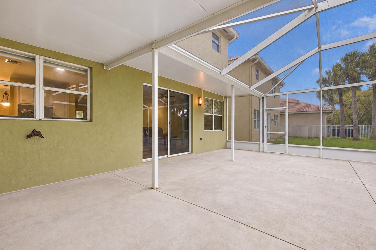 1086 NW Leonardo Circle, Port Saint Lucie, FL 34986 Photo