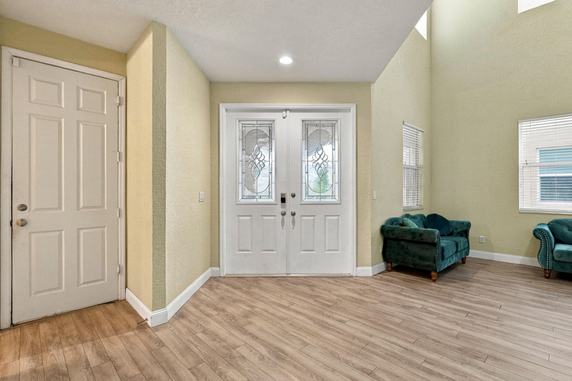 1086 NW Leonardo Circle, Port Saint Lucie, FL 34986 Photo