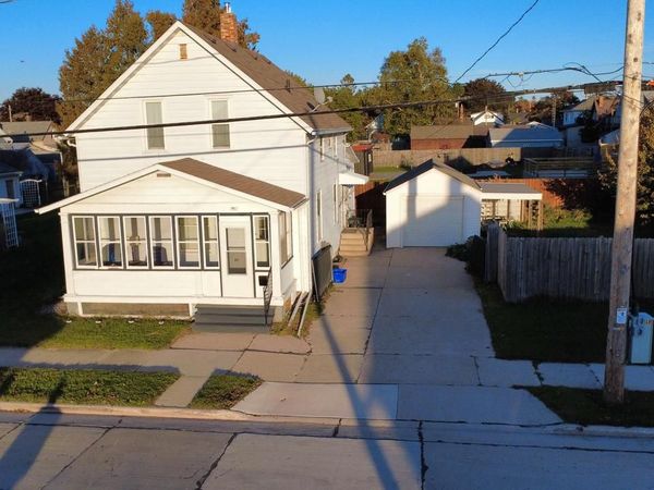 1911 Jackson STREET, Two Rivers, WI 54241