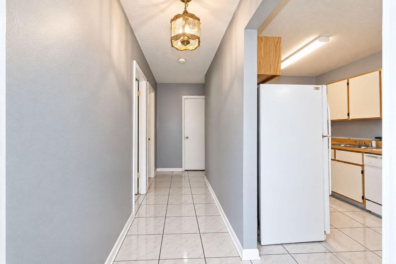 1435 S Summit Run Circle, West Palm Beach, FL 33415 Photo