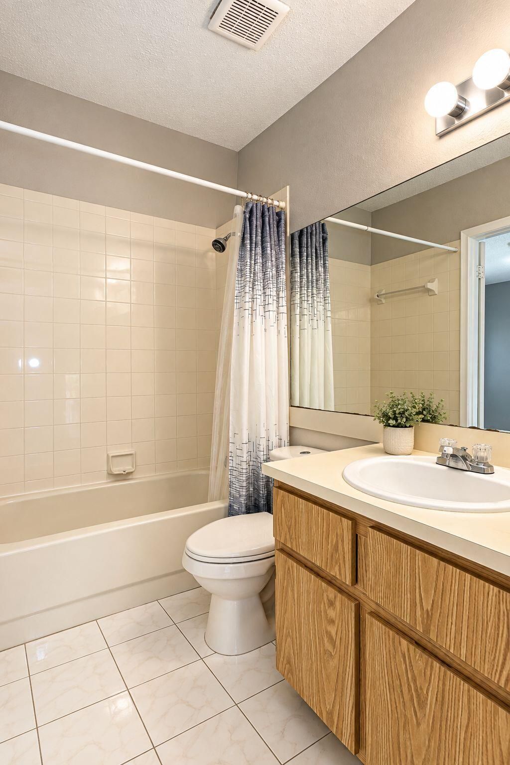 1435 S Summit Run Circle, West Palm Beach, FL 33415 Photo