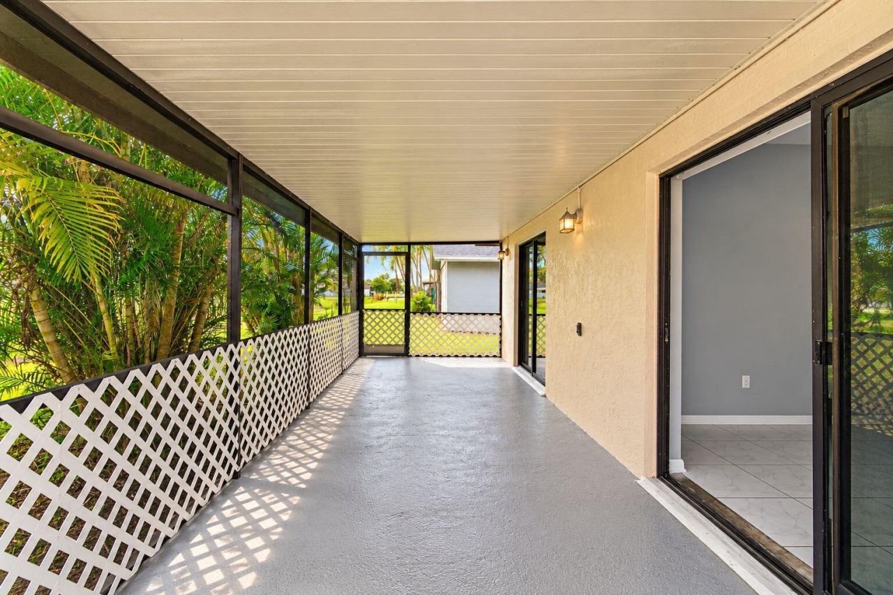 1435 S Summit Run Circle, West Palm Beach, FL 33415 Photo