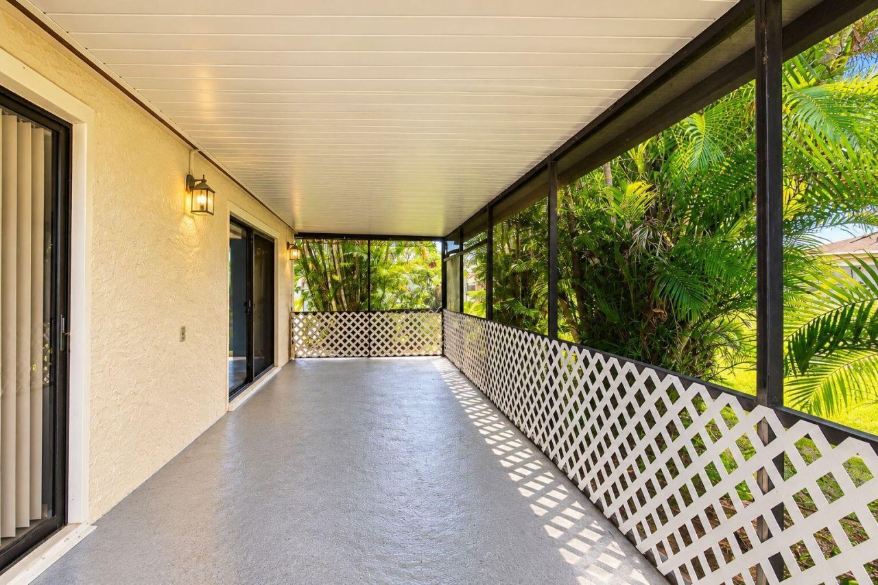 1435 S Summit Run Circle, West Palm Beach, FL 33415 Photo