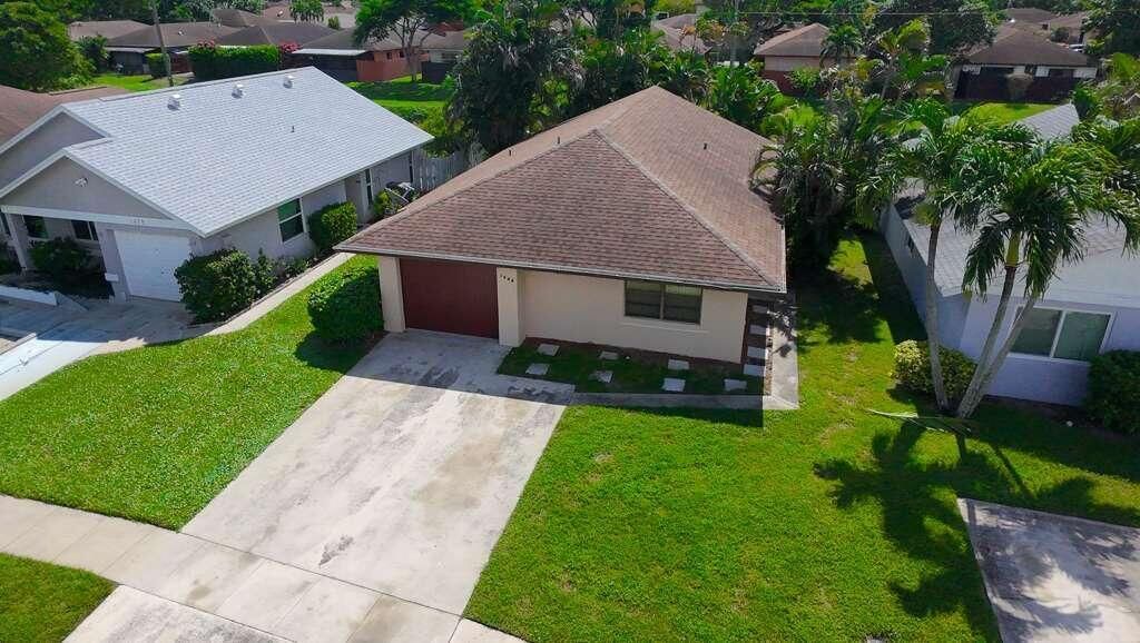 1435 S Summit Run Circle, West Palm Beach, FL 33415 Photo