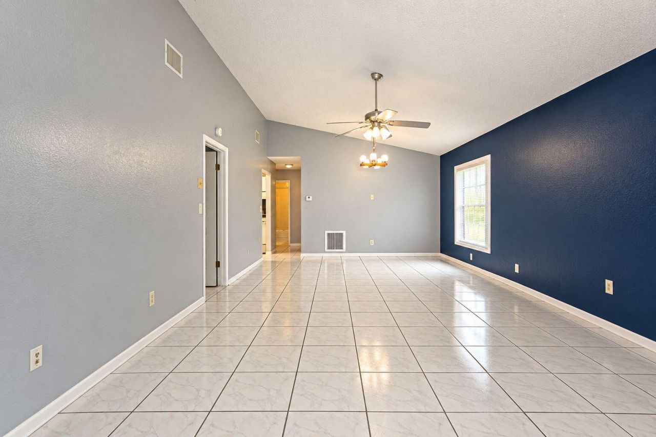 1435 S Summit Run Circle, West Palm Beach, FL 33415 Photo