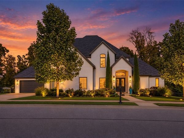 8409 W Kingbird Court, Bentonville, AR 72713