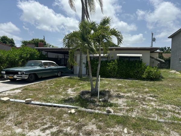 7785 LOOMIS Street, Lake Worth, FL 33462