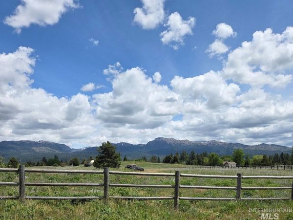14016 Country Way, McCall, ID 83638