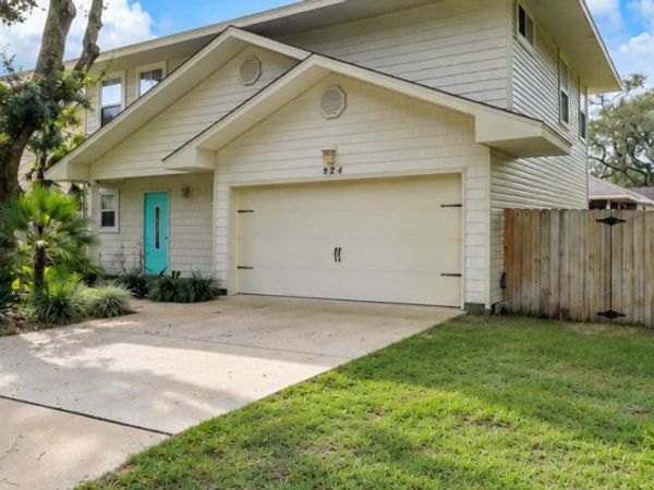 924 Tanager Road, Fort Walton Beach, FL 32547