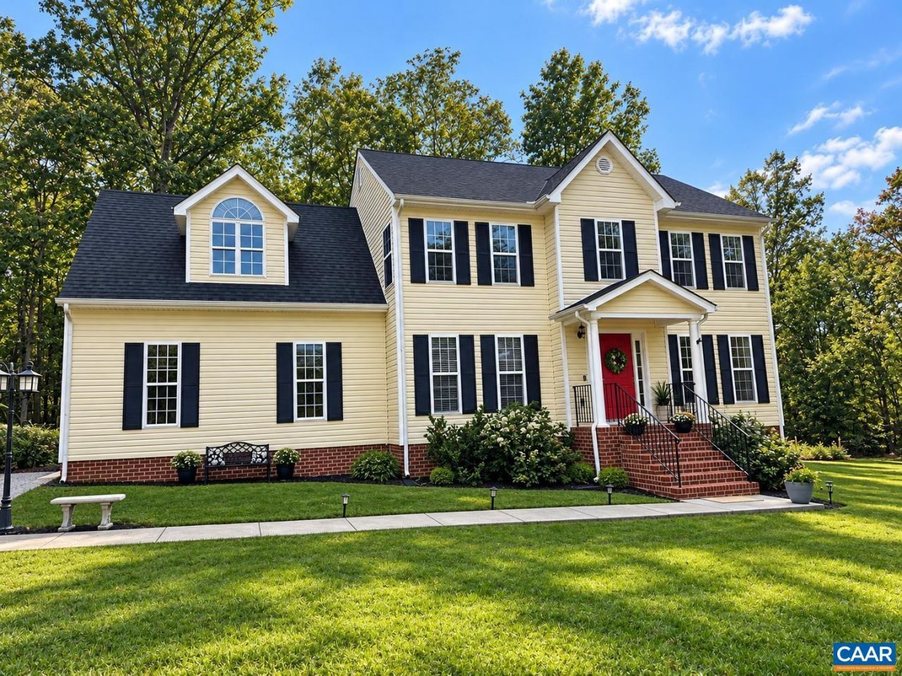 5 Dawns Ridge Rd , Louisa, VA 23093 Main Photo