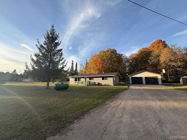 E3712 26th Road, Limestone Twp, MI 49816