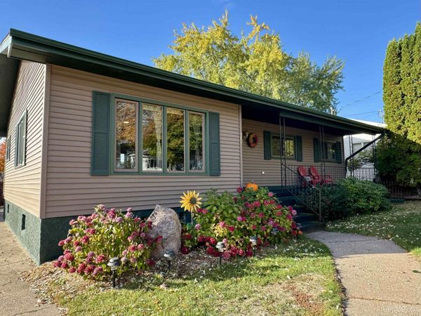 329 Mesnard Street, Marquette, MI 49855