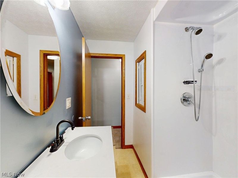 35952 Lakomis Drive, Eastlake, OH 44095 Photo 17