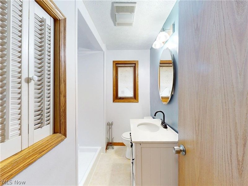35952 Lakomis Drive, Eastlake, OH 44095 Photo 29