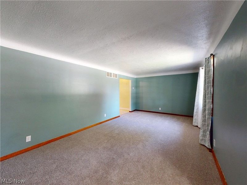 35952 Lakomis Drive, Eastlake, OH 44095 Photo 6