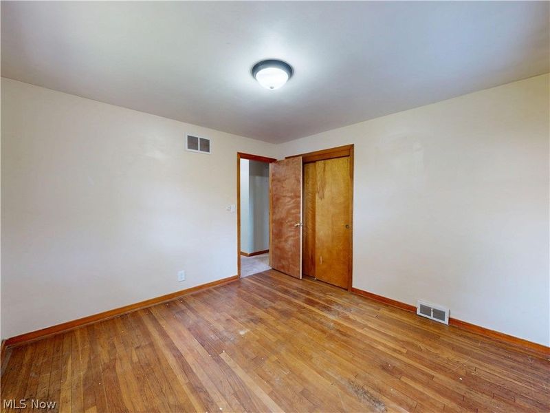 35952 Lakomis Drive, Eastlake, OH 44095 Photo 8