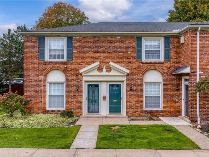 5616 Chelmsford Drive, Lyndhurst, OH 44124 Photo 1