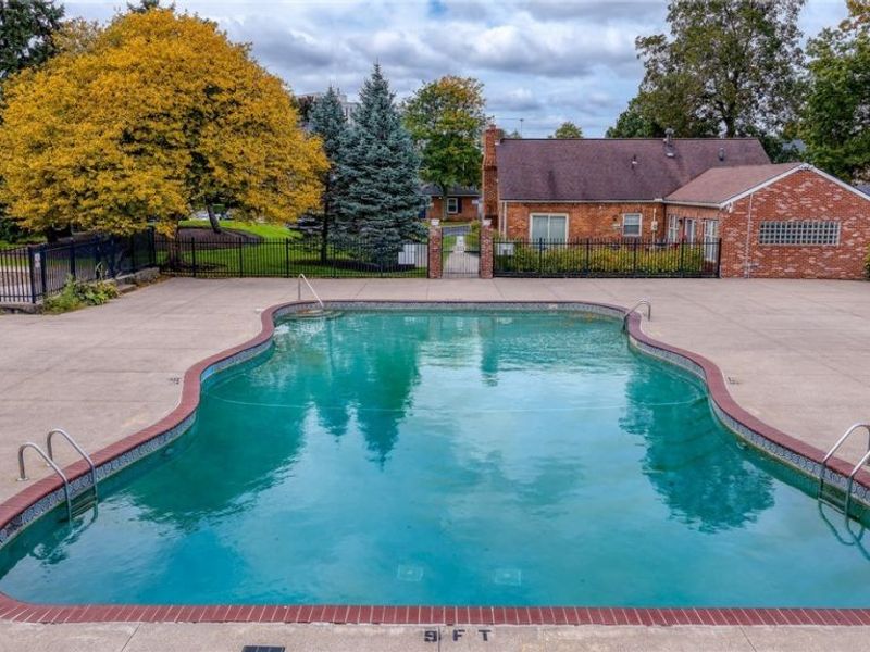 5616 Chelmsford Drive, Lyndhurst, OH 44124 Photo 26