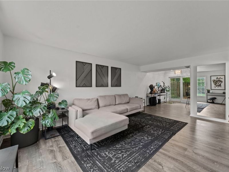 5616 Chelmsford Drive, Lyndhurst, OH 44124 Photo 7