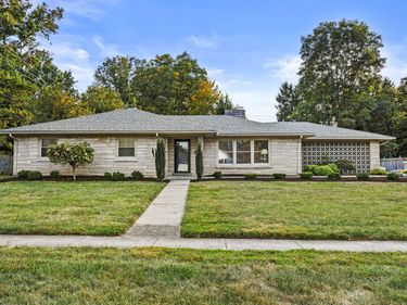 1172 Lane Allen Road, Lexington, KY 40504