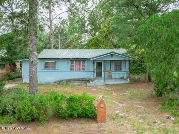 803 Riverside Avenue , Waycross, GA 31501