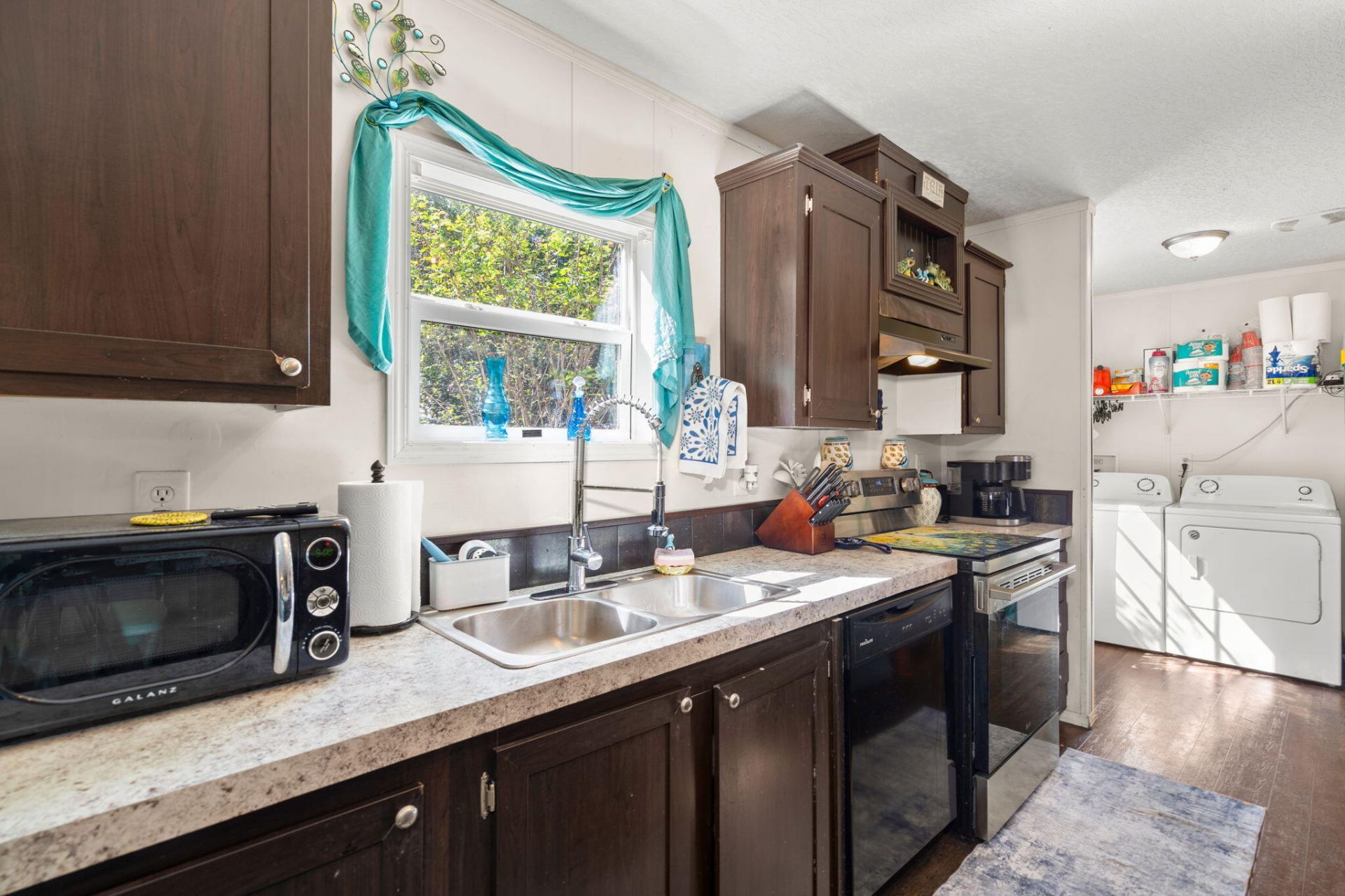 209 Twin Lake Drive Photo 14