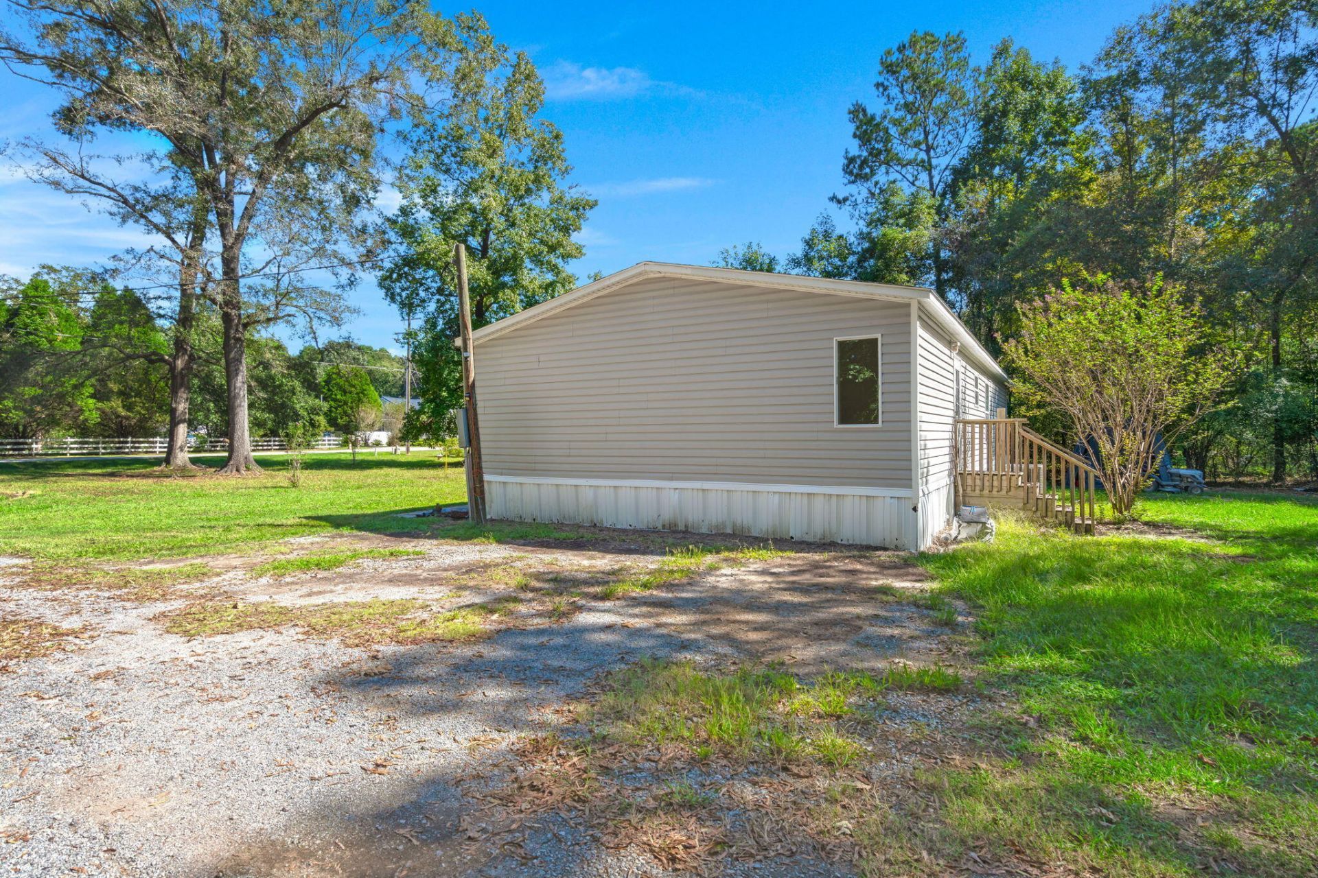 209 Twin Lake Drive Photo 22