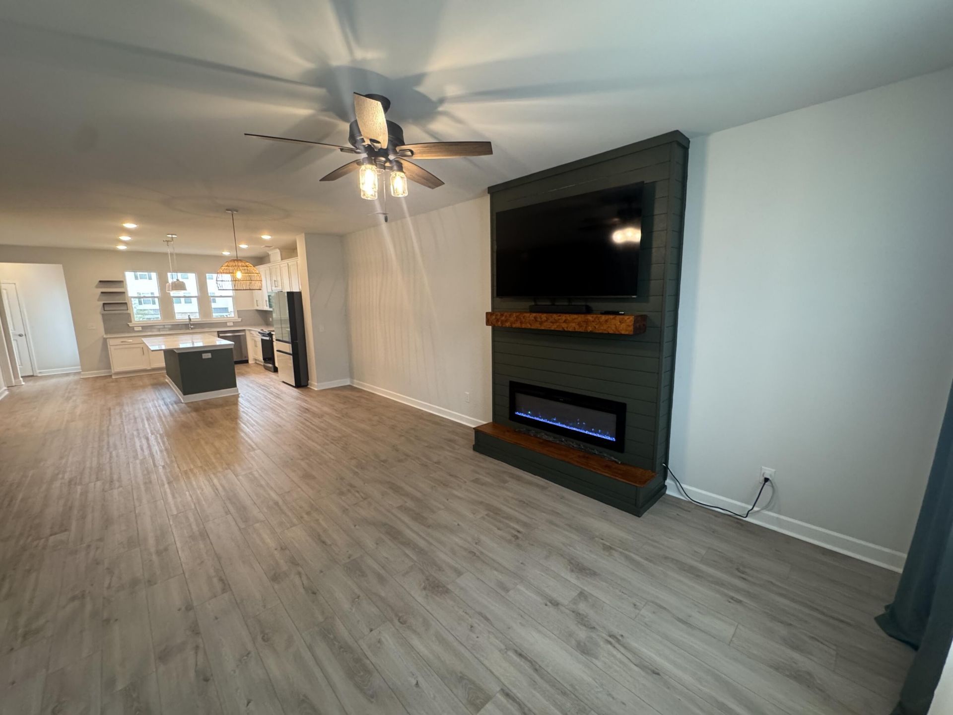 9412 Sun Fountain Drive Photo 20