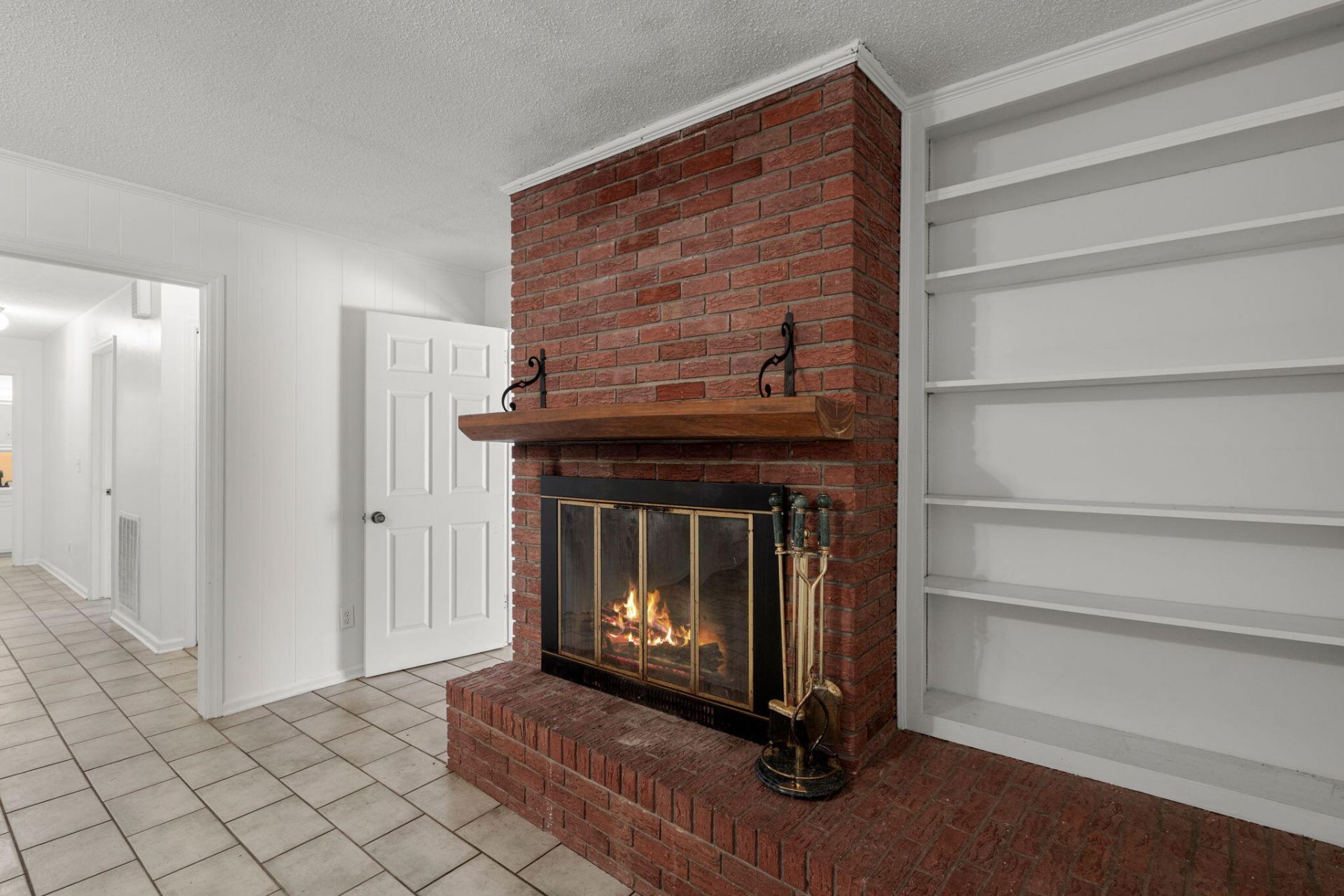 203 Chucker Drive Photo 10
