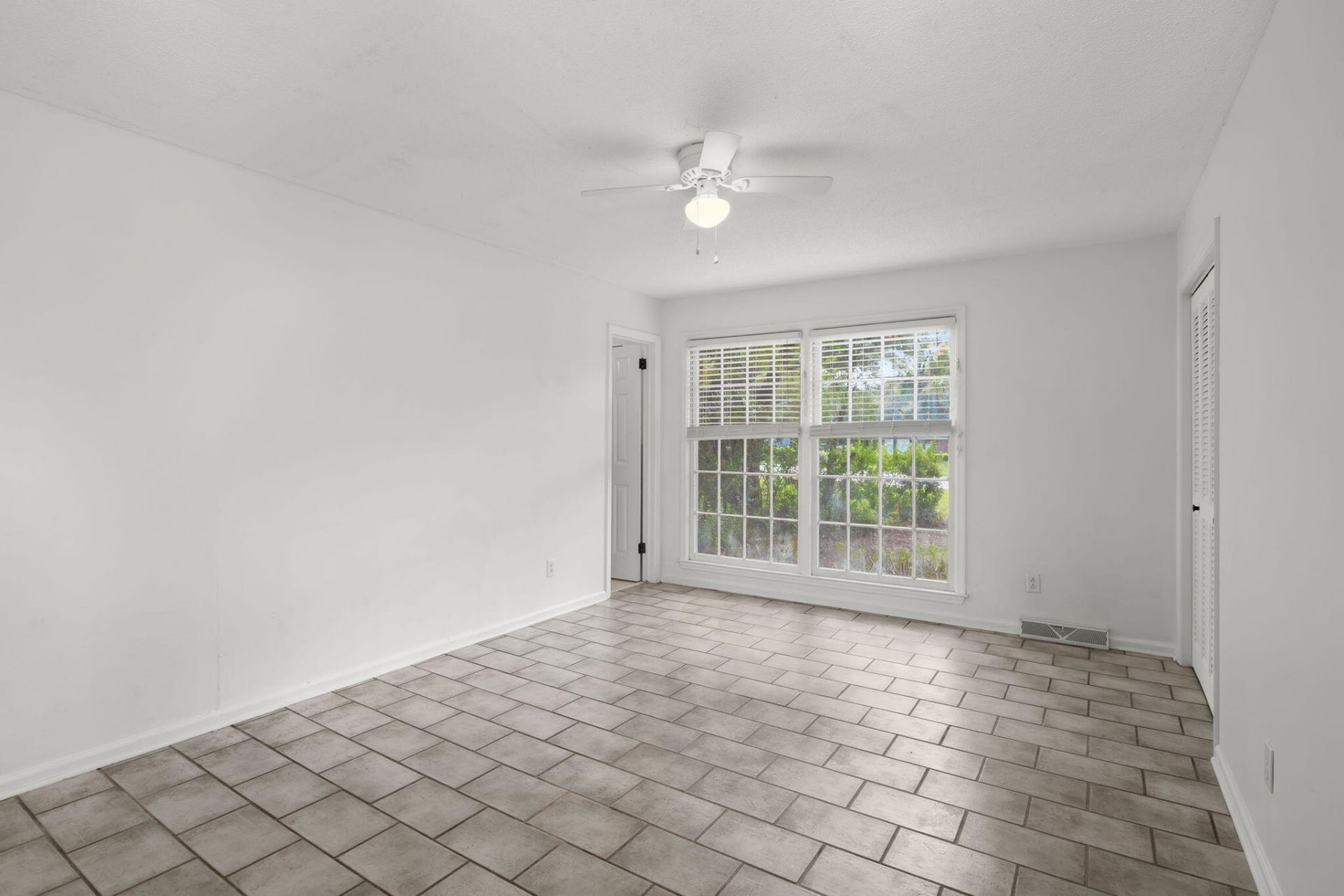 203 Chucker Drive Photo 18