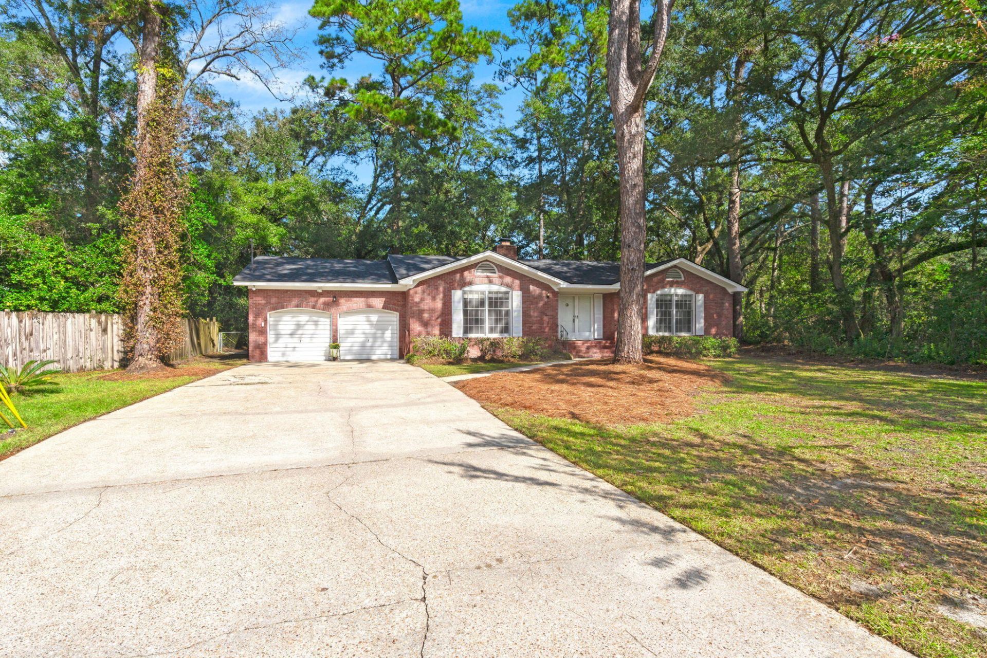 203 Chucker Drive Photo 2