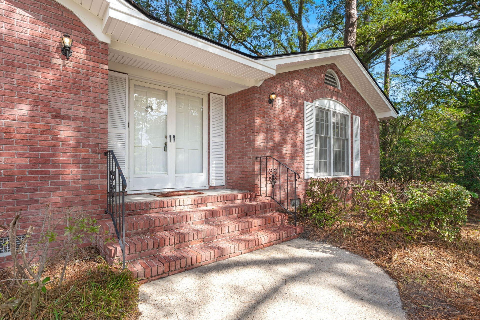 203 Chucker Drive Photo 3
