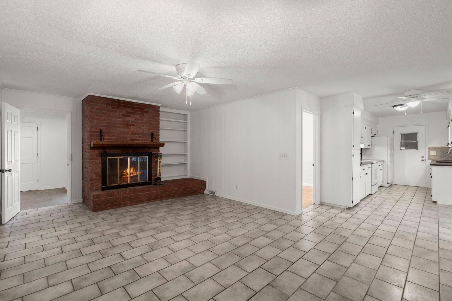 203 Chucker Drive Photo 9