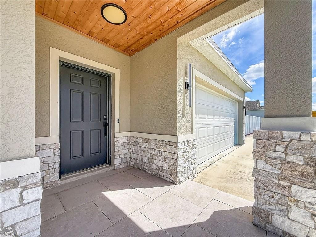 805 Whispering Pines Rd, Cape Coral, FL 33993 Photo