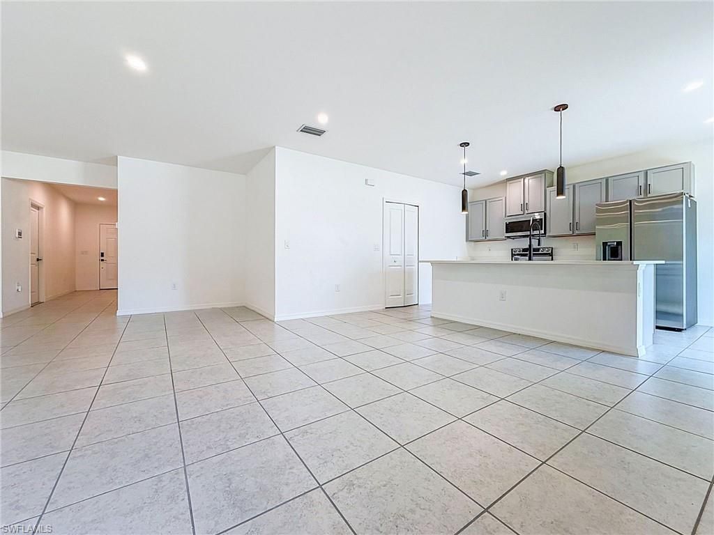 805 Whispering Pines Rd, Cape Coral, FL 33993 Photo