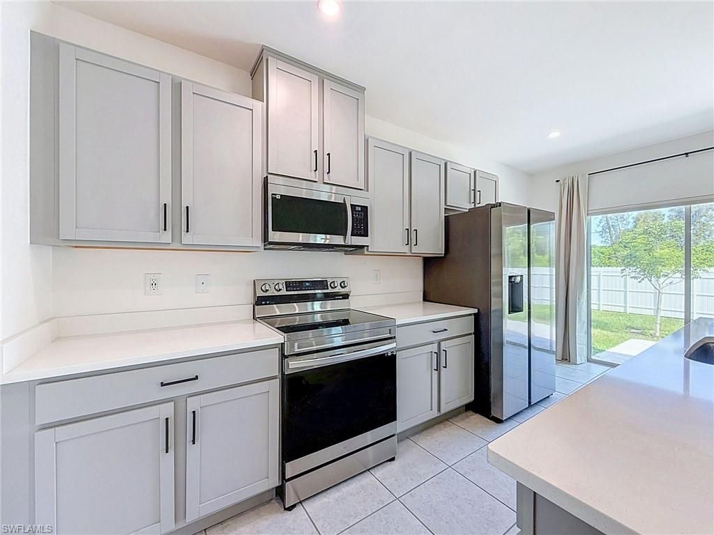 805 Whispering Pines Rd, Cape Coral, FL 33993 Photo