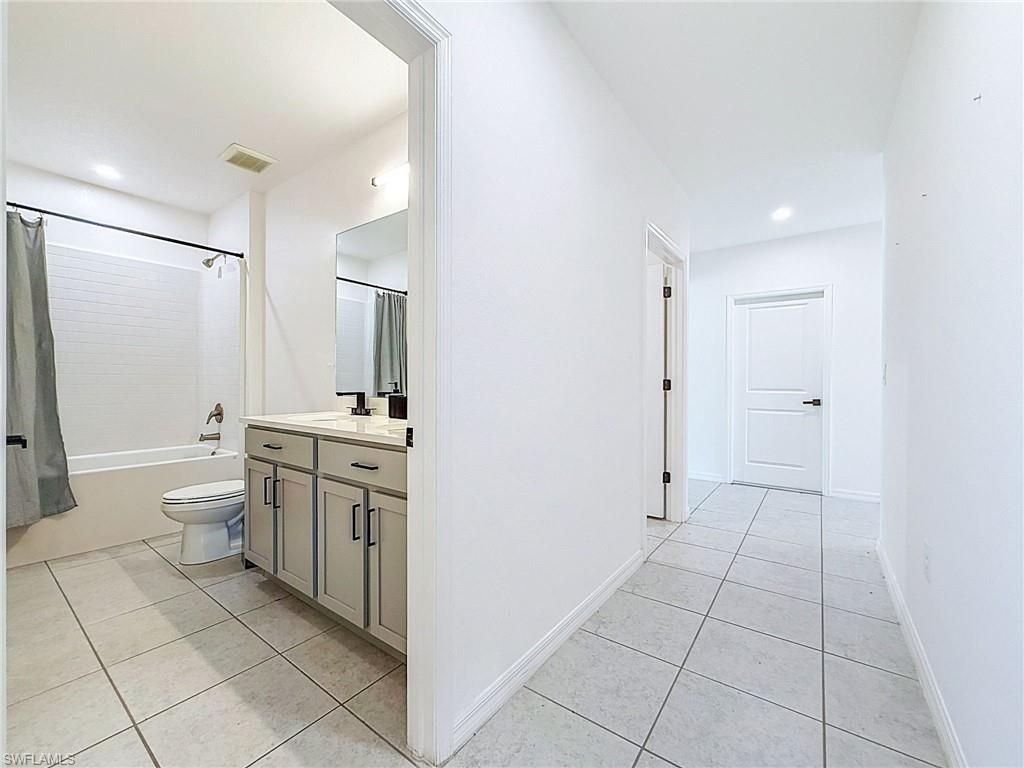 805 Whispering Pines Rd, Cape Coral, FL 33993 Photo