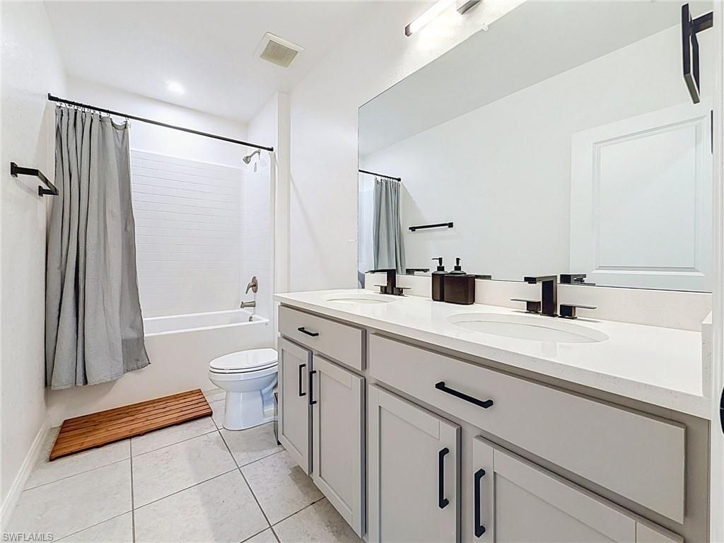 805 Whispering Pines Rd, Cape Coral, FL 33993 Photo