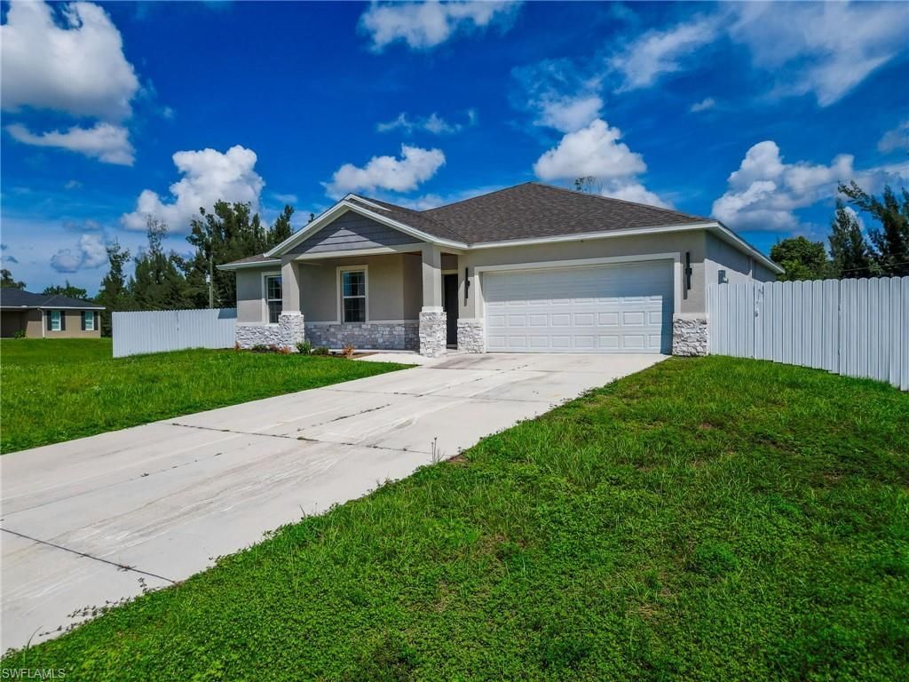 805 Whispering Pines Rd, Cape Coral, FL 33993 Photo