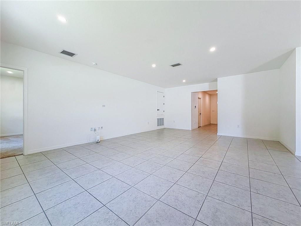 805 Whispering Pines Rd, Cape Coral, FL 33993 Photo
