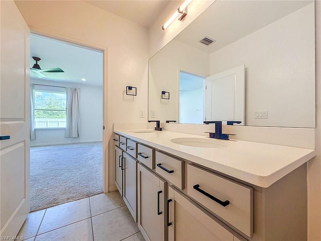805 Whispering Pines Rd, Cape Coral, FL 33993 Photo