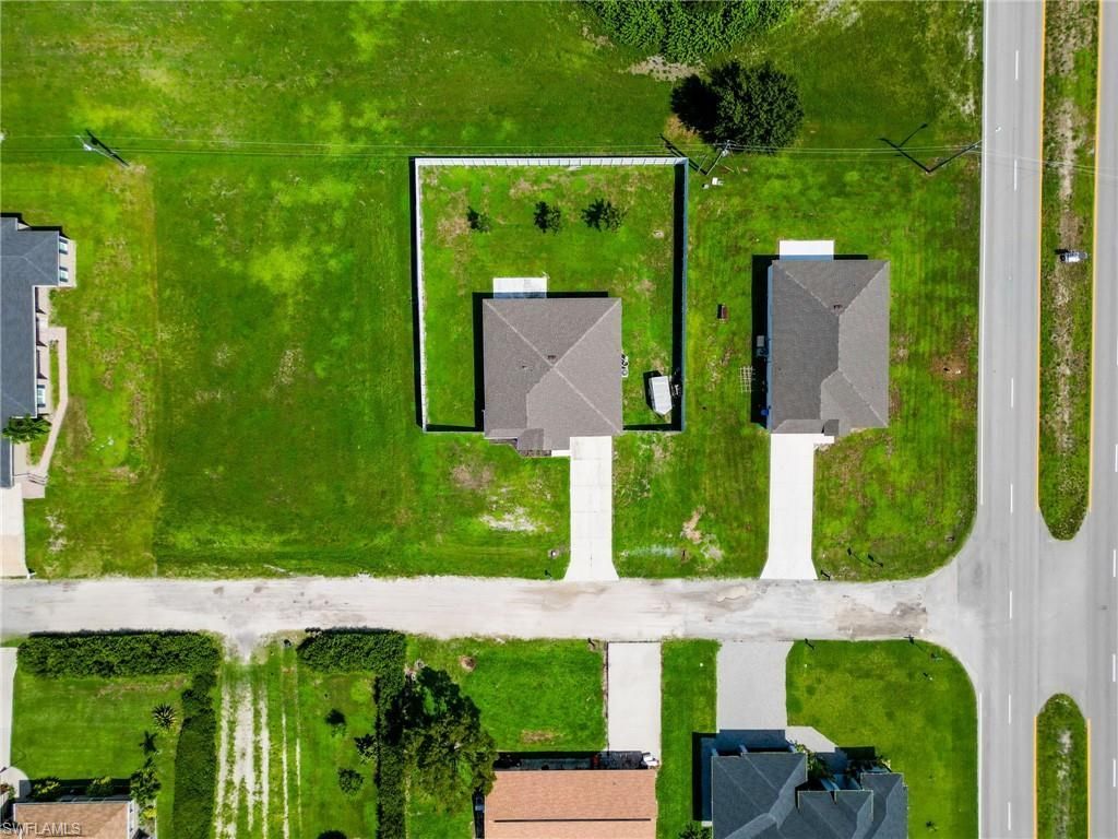 805 Whispering Pines Rd, Cape Coral, FL 33993 Photo