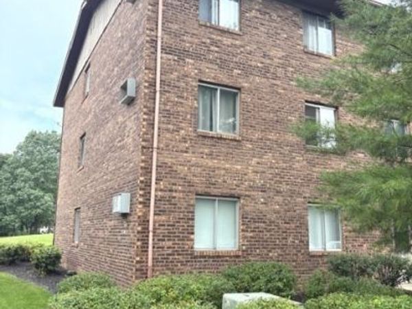 2556 Waterbury Drive , Unit 1906, Woodridge, IL 60517