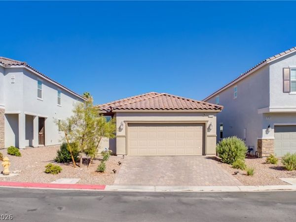 8768 Sand Verbena Avenue , Las Vegas, NV 89117