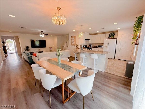 9205 Valley Betica Avenue, Las Vegas, NV 89148