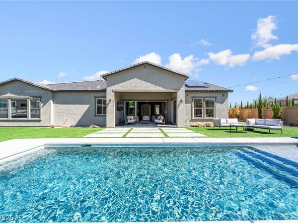 8735 S Pioneer Way , Las Vegas, NV 89113
