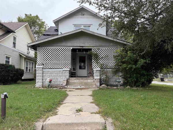 637 E Indiana Avenue, South Bend, IN 46613
